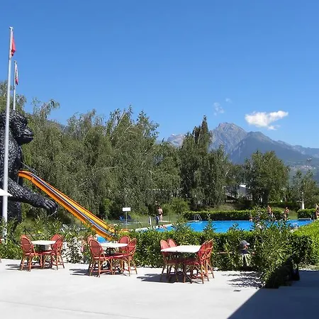 Camping-restaurant Du Botza Campsite Vetroz